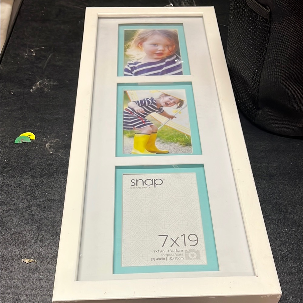 Snap White Photo Frame
